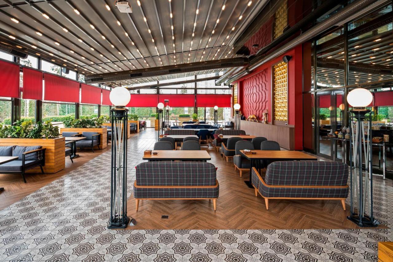 Sheraton Grand Istanbul Atasehir Exterior foto