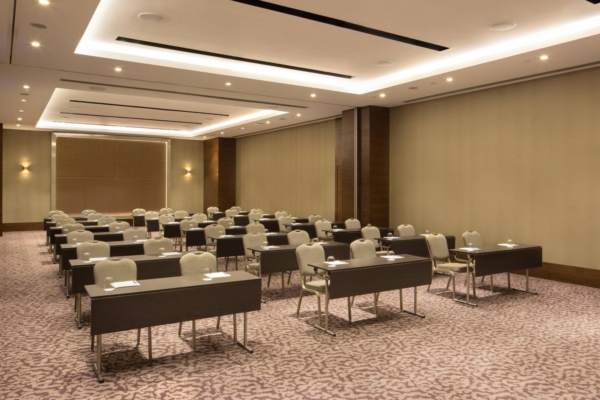 Sheraton Grand Istanbul Atasehir Exterior foto